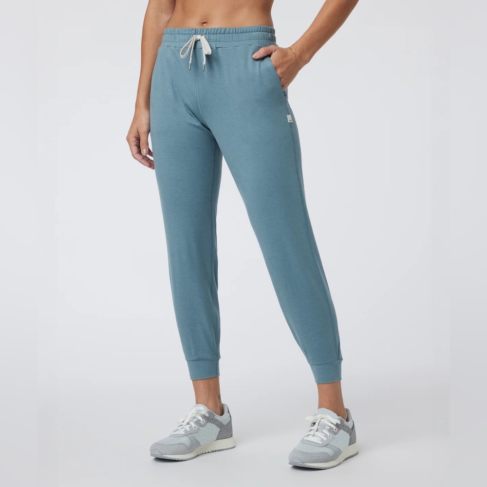 VUORI Performance Jogger - Picture 2 of 3